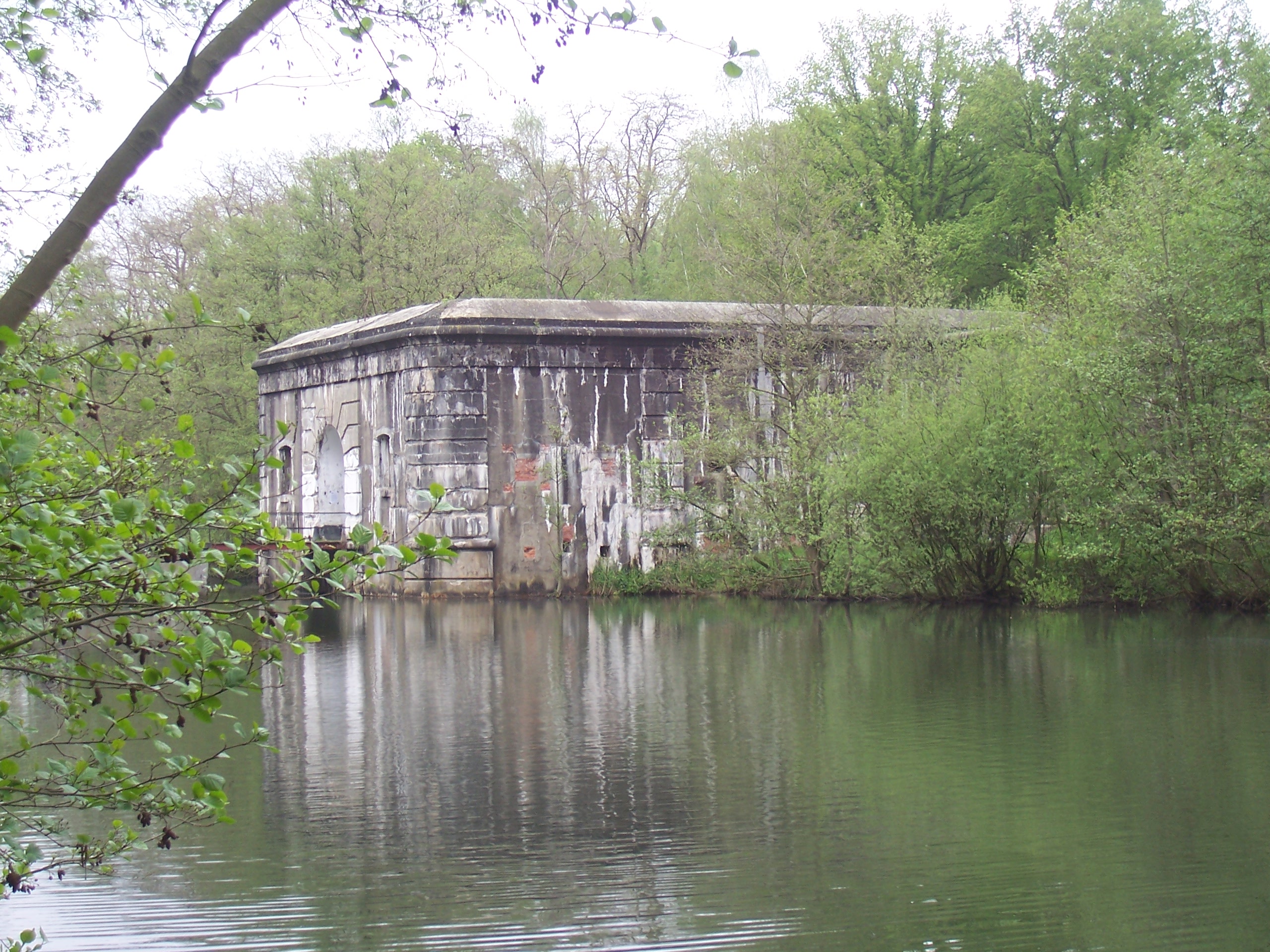 Voorzijde van het Fort van Oelegem